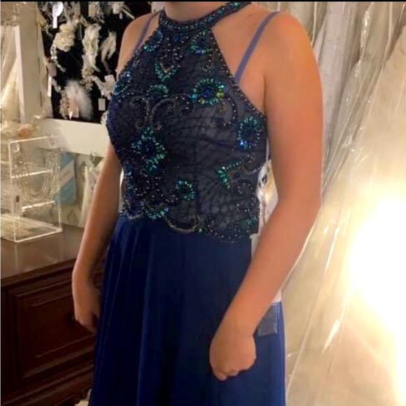 Elegant formal gown, Ellie Wilde size 8 - Picture 1 of 4